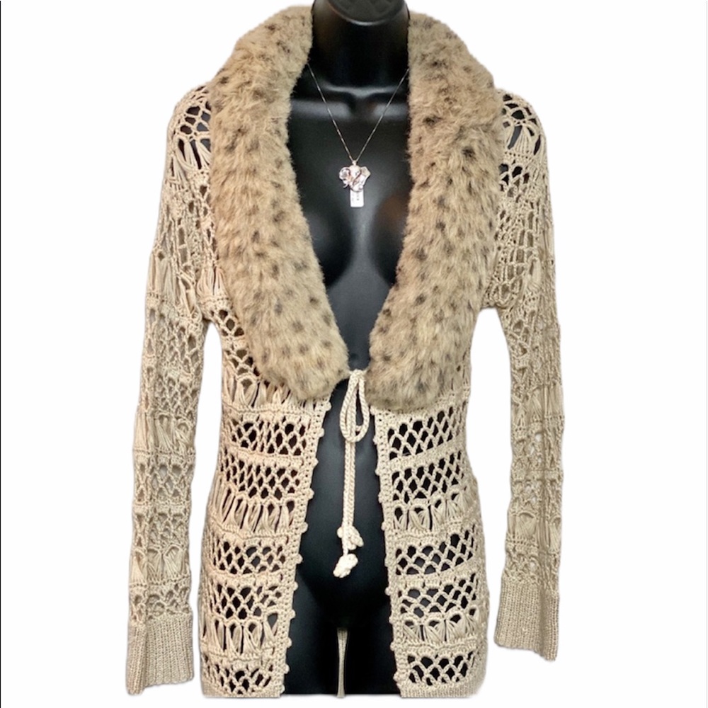 True Grit Boho Crochet Macrame Sweater Small
